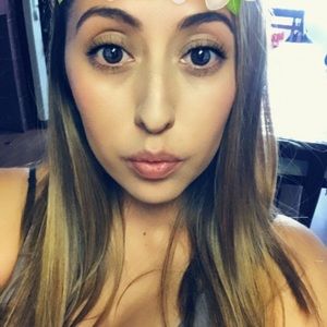 Meet your Posher, Mayra